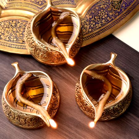 Brass Pepal Leaf Diwali Diya On Decorative Base Pack of 3